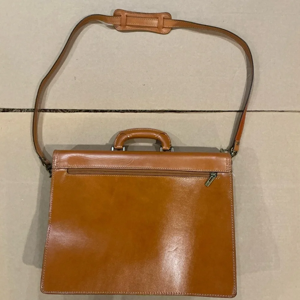 Classic Tan Leather Briefcase Shoulder Bag